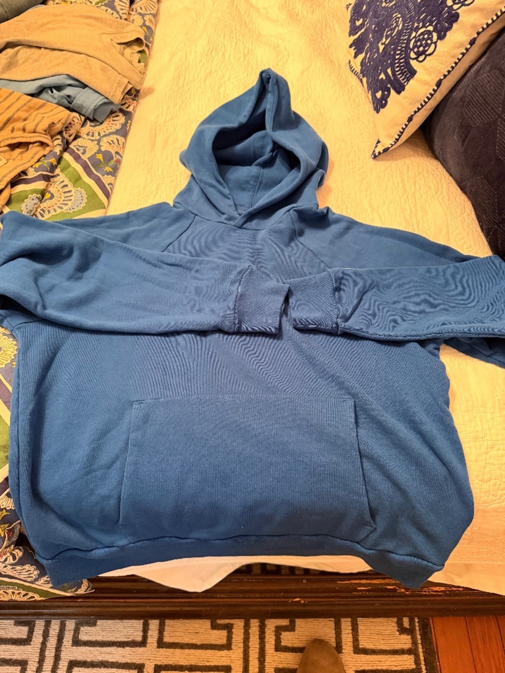 Everlane Hoodie- Never Worn- Fits like Men’s Medium